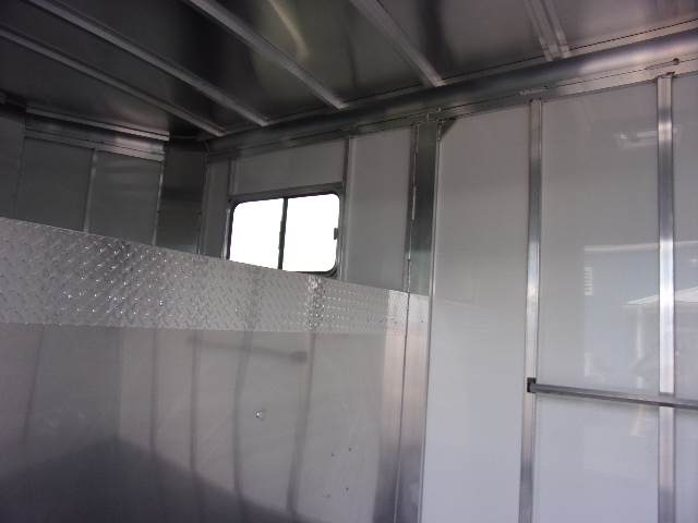 2024 Sundowner Trailers 3 Horse GN Sportman - Image 14