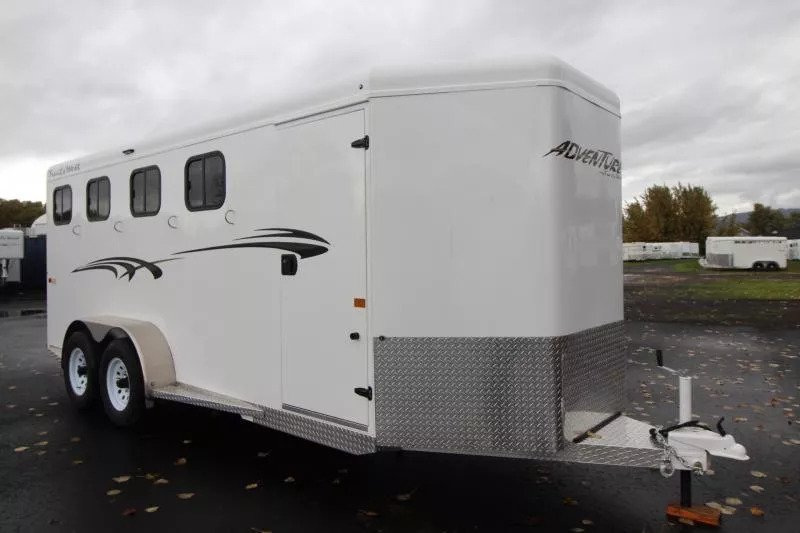 2026 Trails West Trailers Adventure MX II 4 Horse Trailer - Swing Out Saddle - Image 12