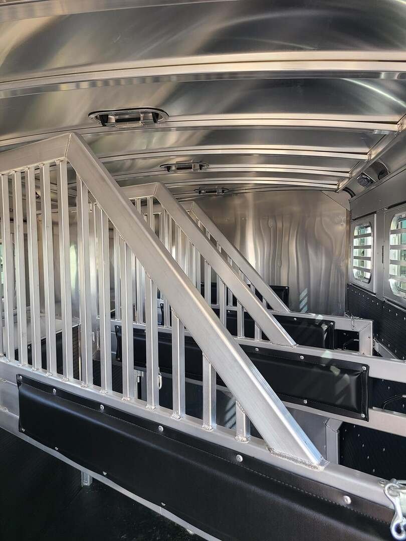 2026 Platinum Coach 8 Wide Platinum 4 HBP With POD & MANGERS - Image 13