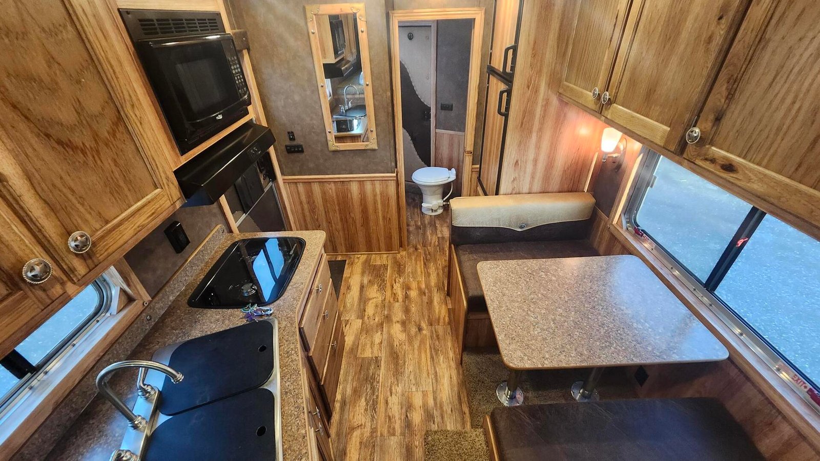 2017 Exiss Trailers LQ 2H ENDEAVOR 8210 - Image 16