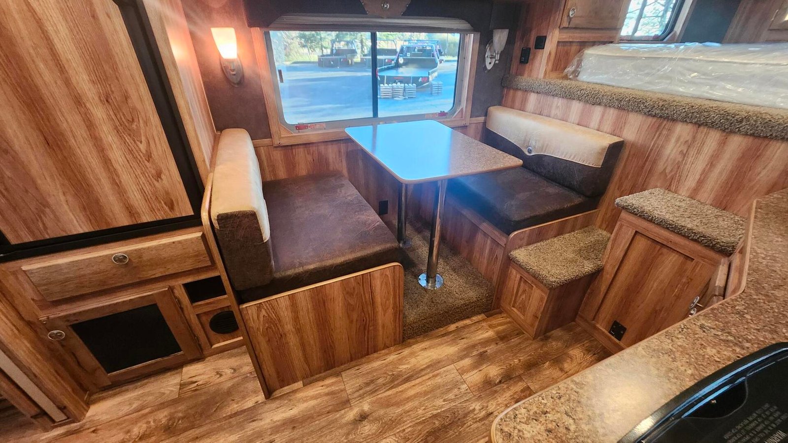 2017 Exiss Trailers LQ 2H ENDEAVOR 8210 - Image 20