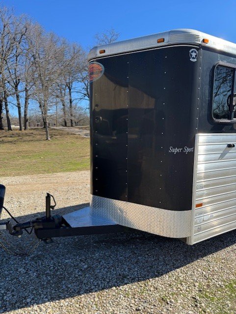 2012 Sundowner Super Sport 3 Horse Bumper Pull Trailer - Image 3