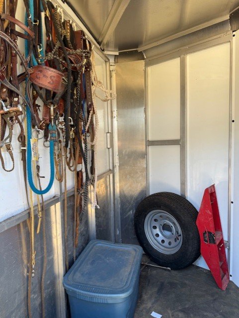 2012 Sundowner Super Sport 3 Horse Bumper Pull Trailer - Image 7