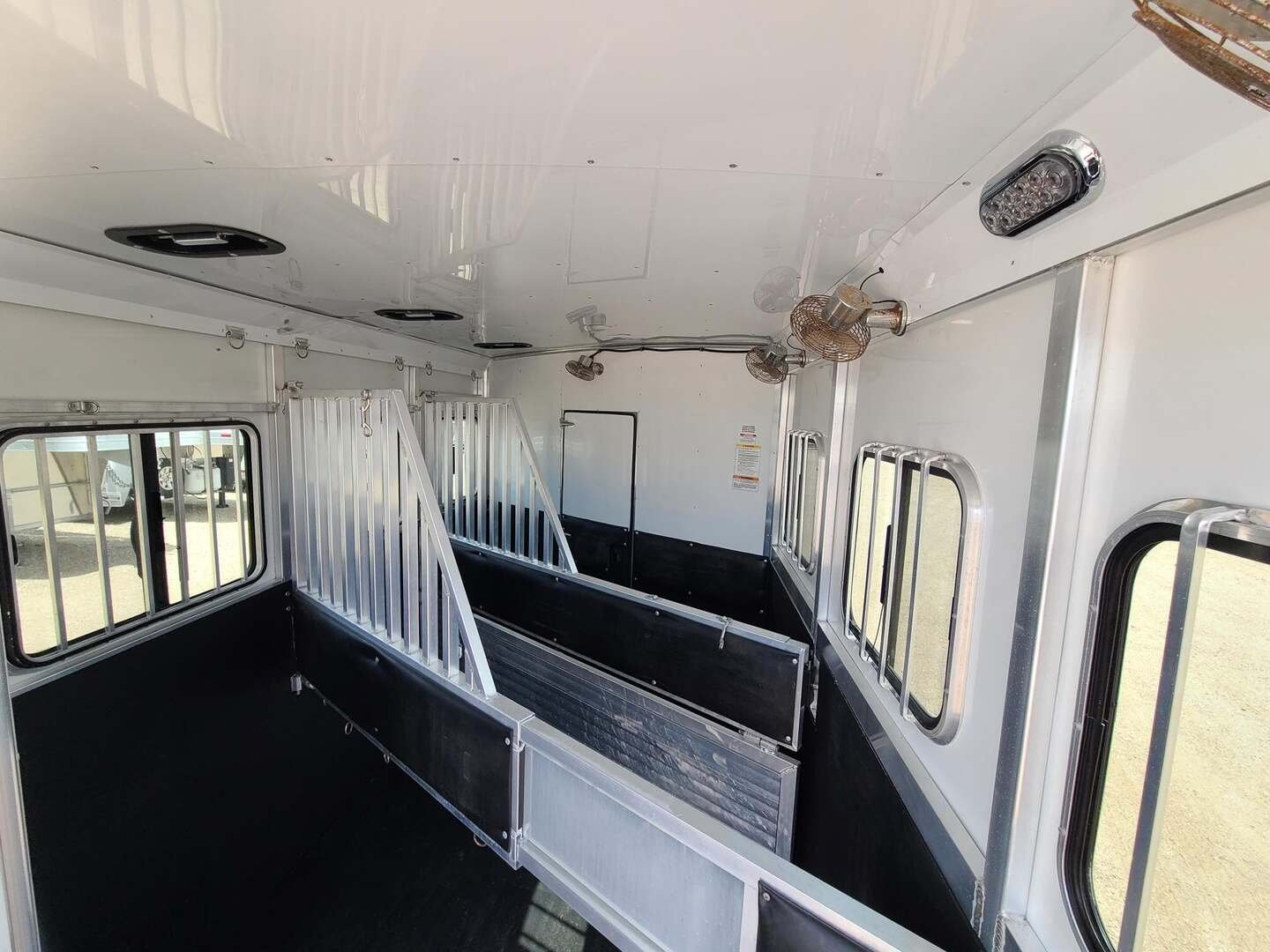 2020 Sundowner Trailers Santa Fe 3 Horse 6'6" LQ with 72" sofa sleeper - Image 6