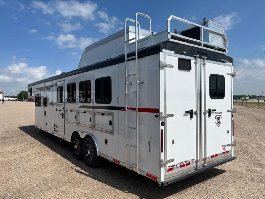 2024 Bison Trailer Ranger RG8411B - Image 2