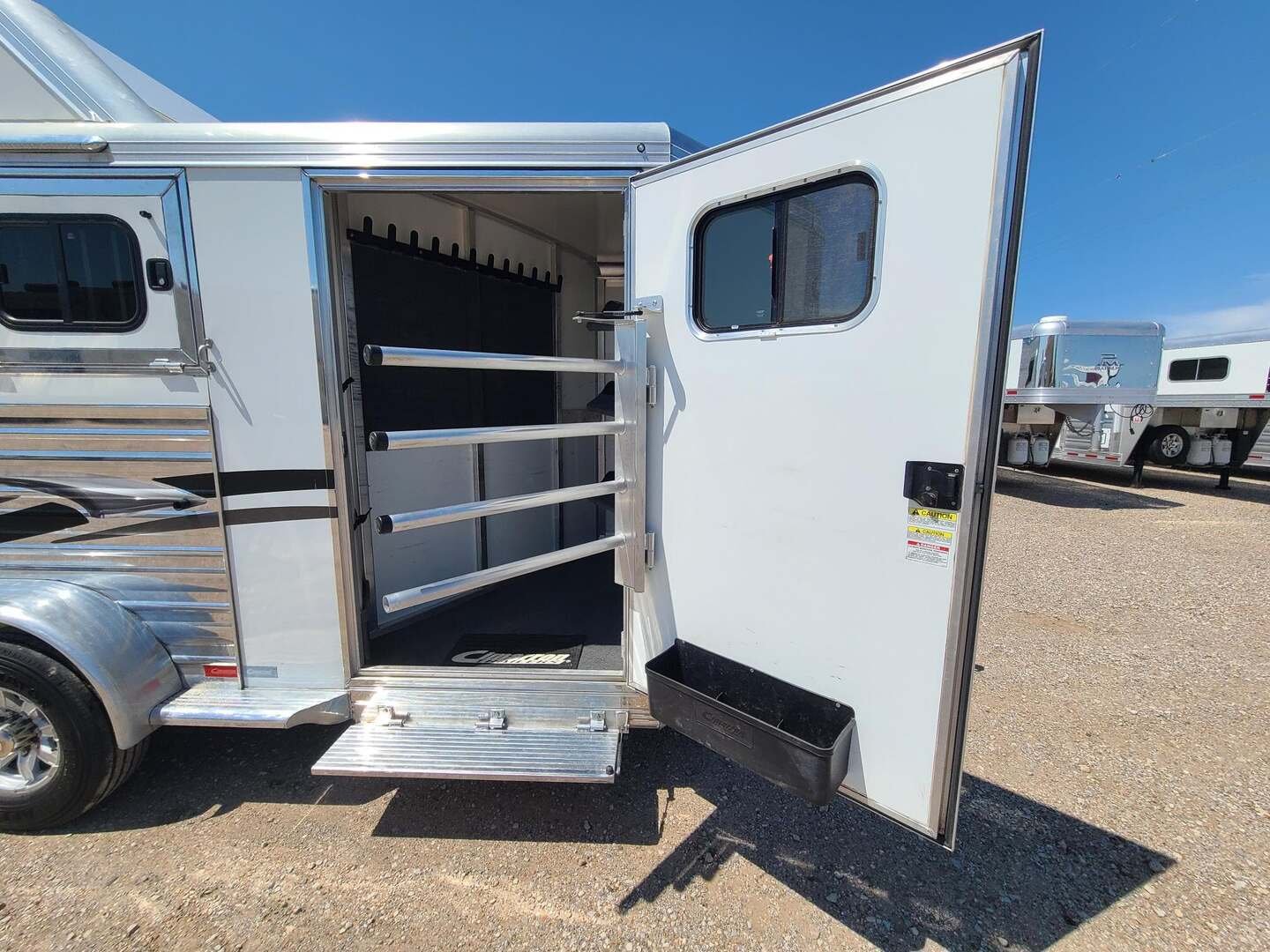 2022 Cimarron Norstar 3 Horse Bumper Pull Trailer - Image 14