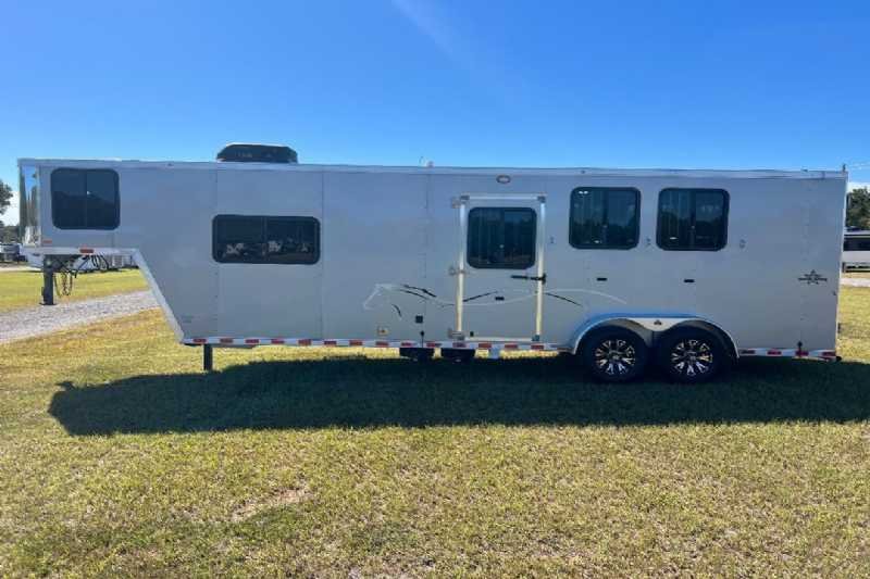 2024 Harmar Dixie Outlaw 7310LQ 3 Horse Gooseneck Trailer - Image 2