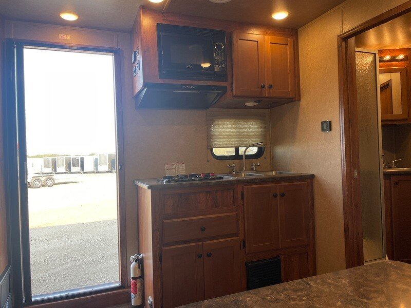 2023 Lakota AC8X11 Cold Edition - Image 19