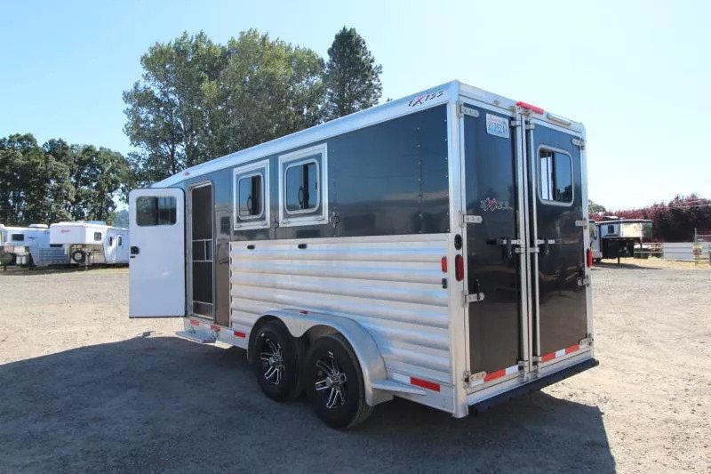 2017 Exiss 7200 Large Dressing Room - Rear Tack - Image 3