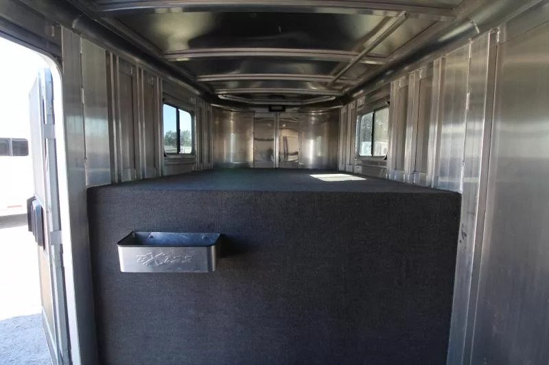2017 Exiss 7200 Large Dressing Room - Rear Tack - Image 7