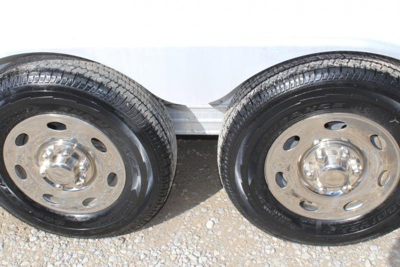 2004 Featherlite 9408 3 Horse Bumper Pull Trailer - Image 4