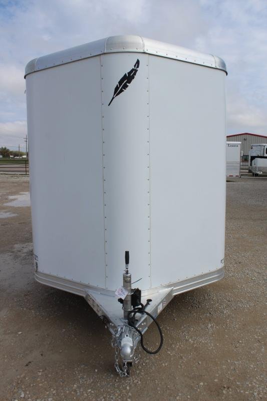 2004 Featherlite 9408 3 Horse Bumper Pull Trailer - Image 2