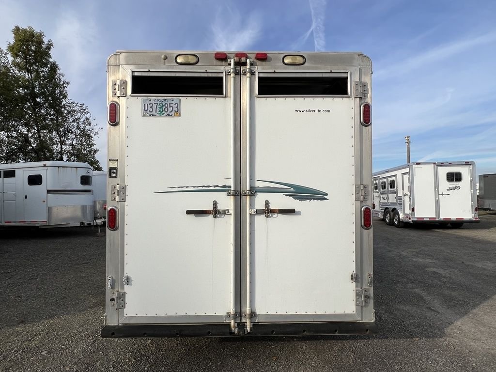 2006 SilverLite Freedom 3 Horse Gooseneck Trailer - Image 3