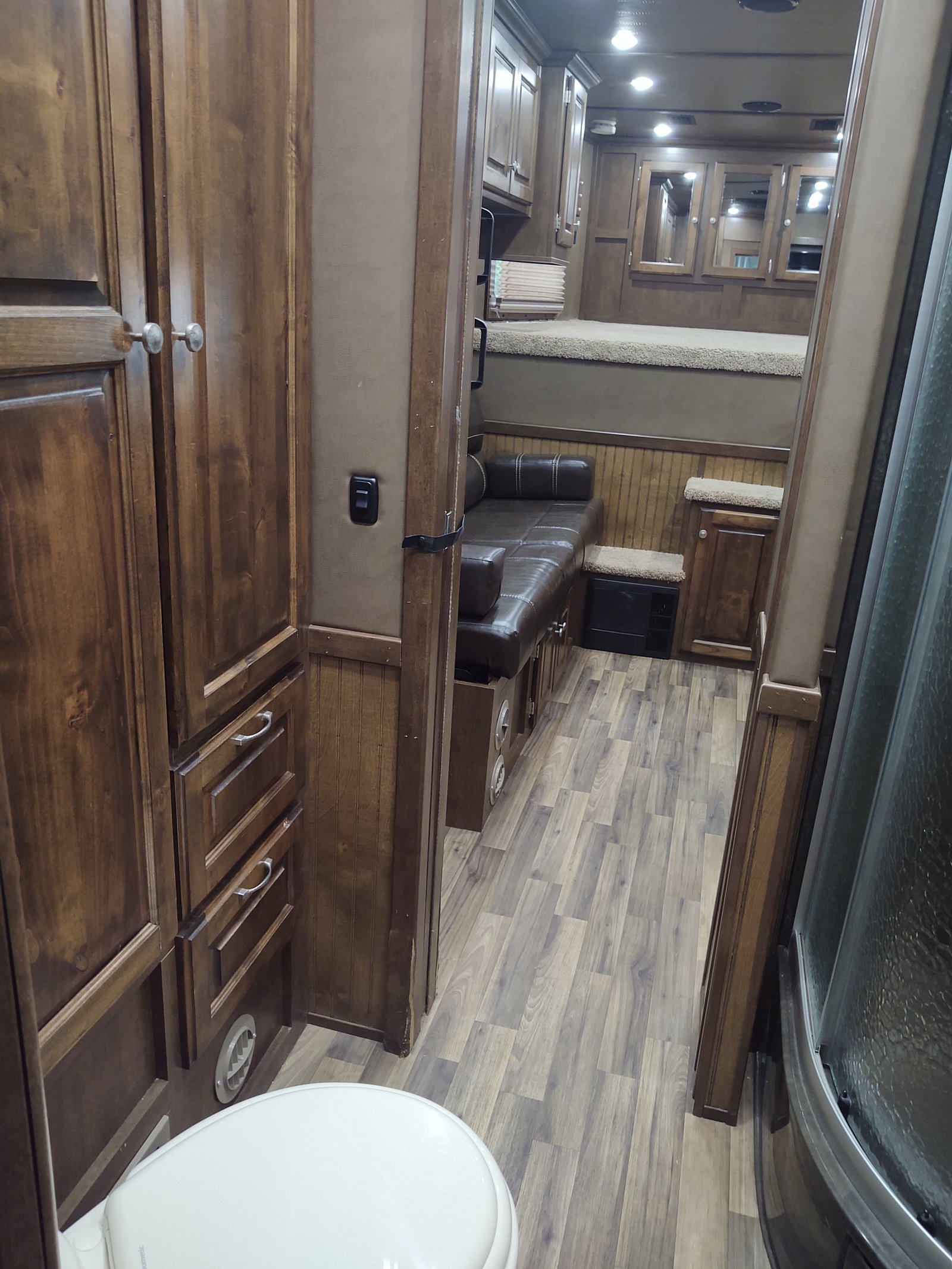 2018 Sundowner 8010 RS 3 Horse Gooseneck Trailer - Image 18