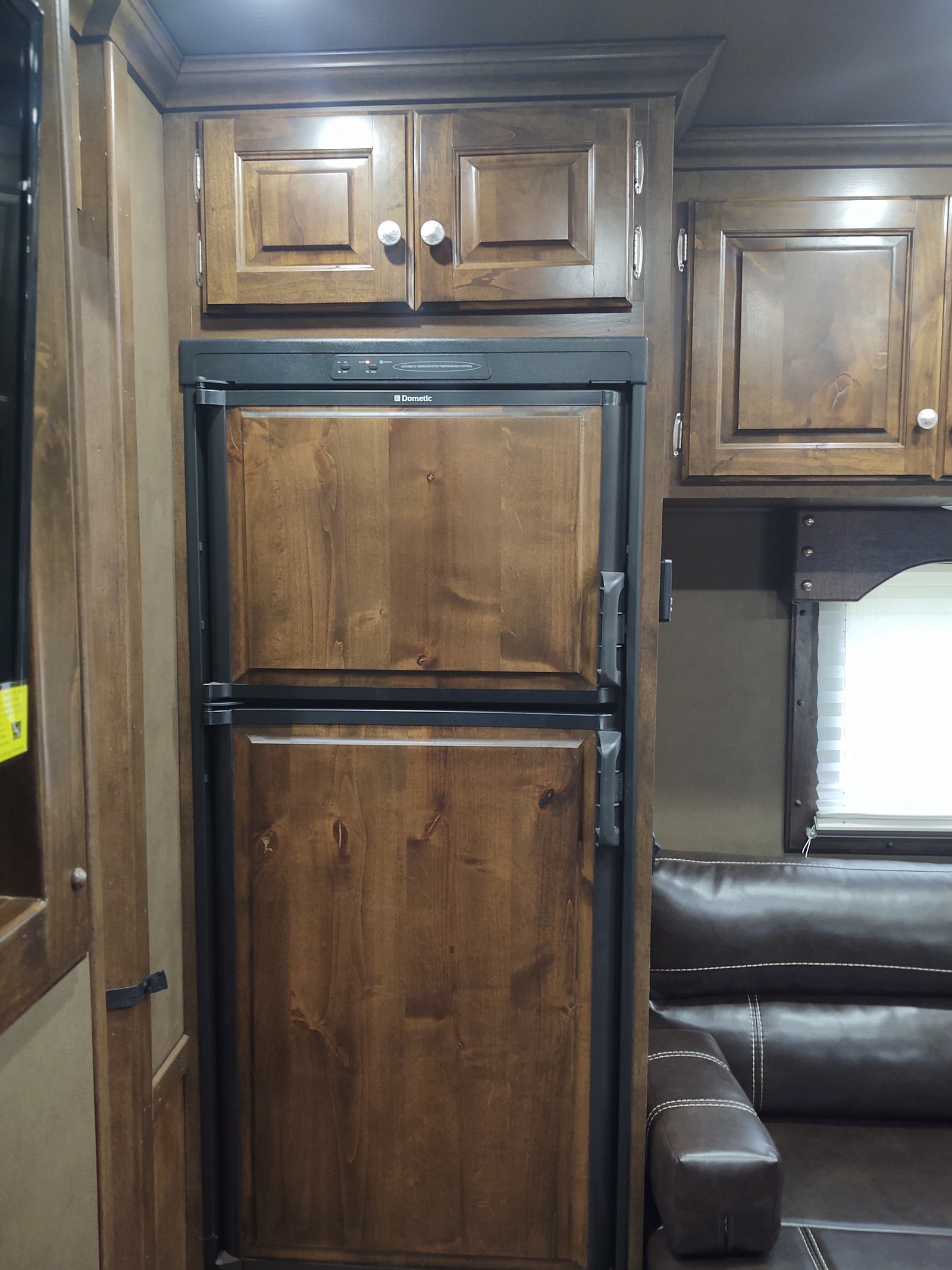 2018 Sundowner 8010 RS 3 Horse Gooseneck Trailer - Image 10