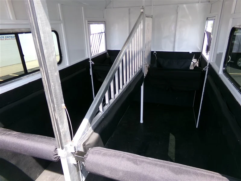 2026 Trails West Royale Plus 2 Horse Gooseneck - Image 9