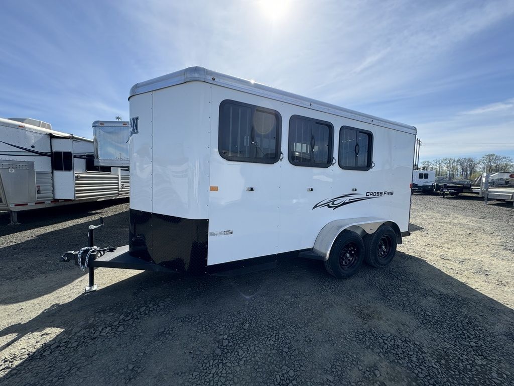 2025 Logan Coach Crossfire 3 Horse Bumper Pull - Image 10