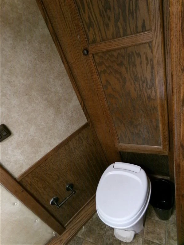 2016 4 Star 8410 Proline Interior 4 Horse Gooseneck with Living Quarters - Image 17