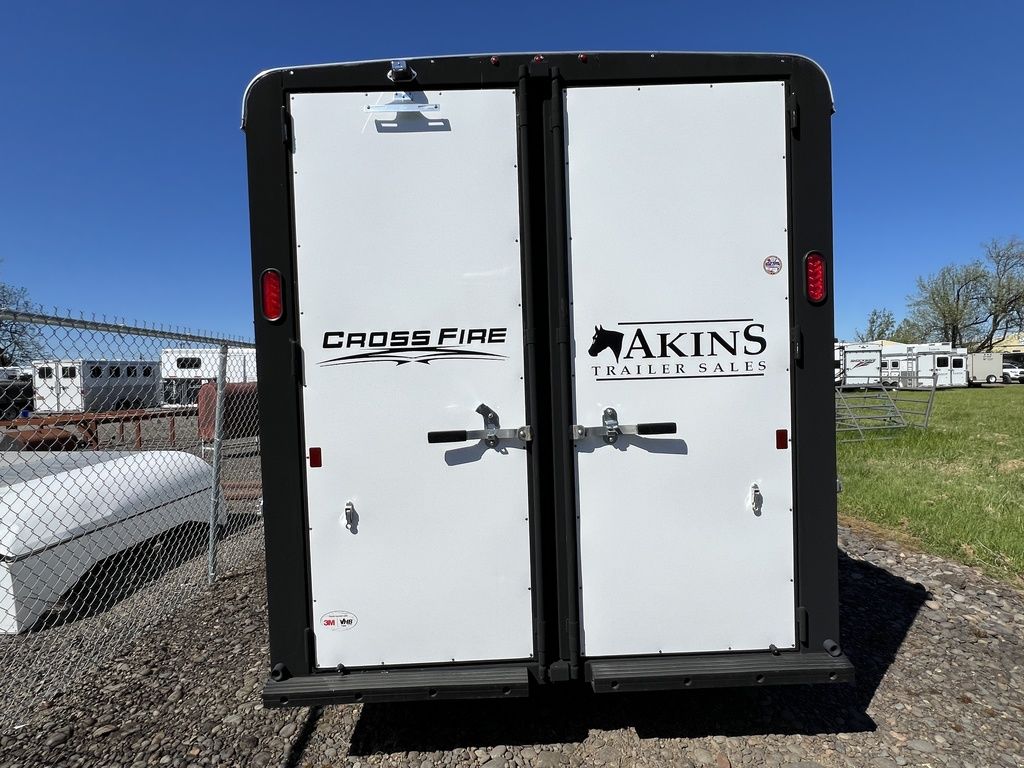 2023 Logan Coach Crossfire 3 Horse Bumper Pull - Image 7