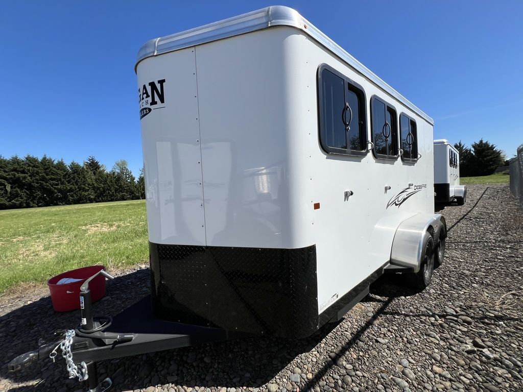 2023 Logan Coach Crossfire 3 Horse Bumper Pull - Image 13