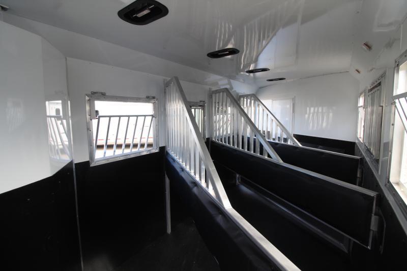 2024 Bison Silverado 7408 4 Horse Slant Load Gooseneck with Living Quarters - Image 18