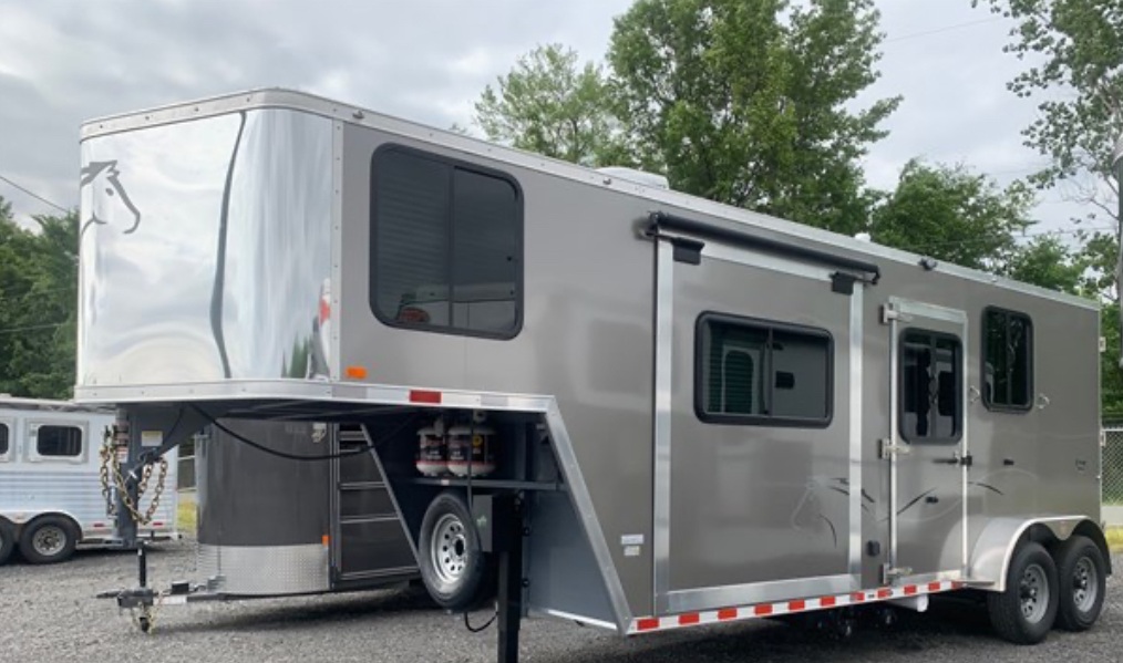 2022 Dixie Star 2 Horse Slant Load Gooseneck w/ 6' Living Quarters - Image 3