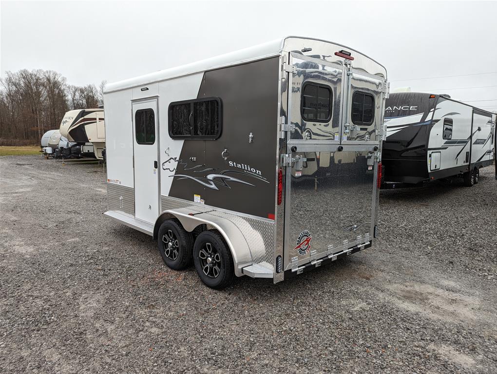 2023 Homesteader Stallion 214FB Bumper Pull - Image 3