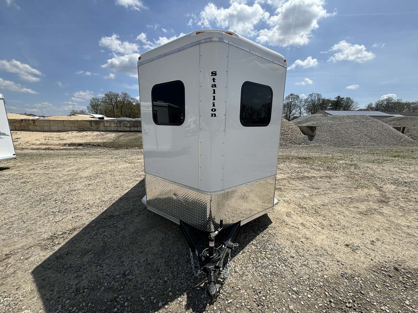 2025 Homesteader Stallion 213SB Bumper Pull - Image 2