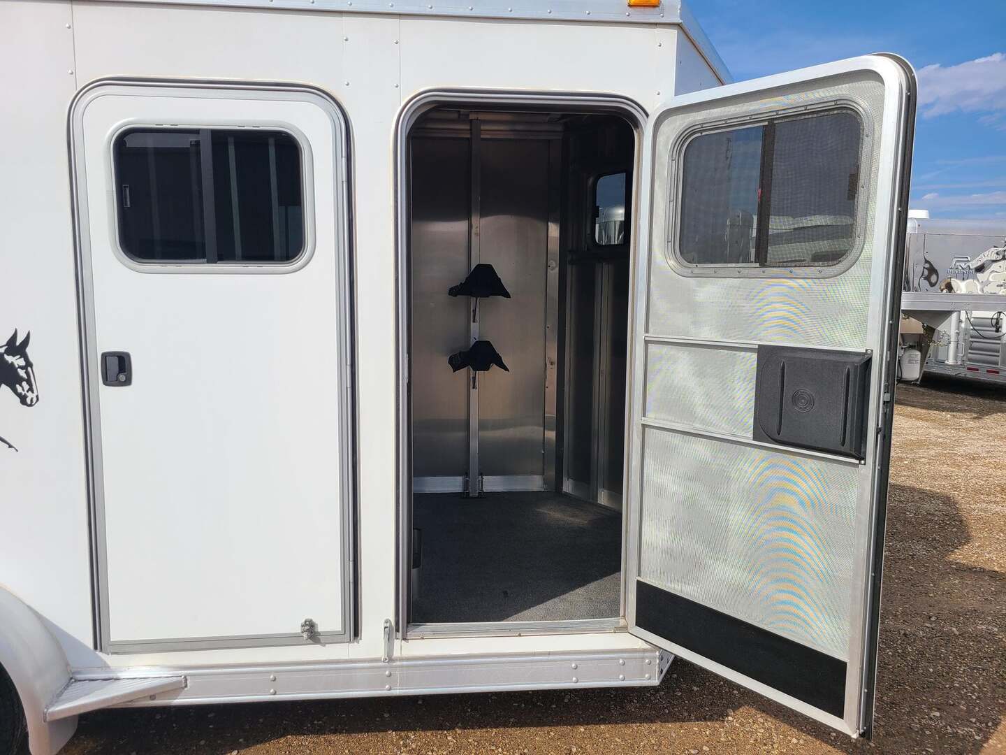 2013 Exiss 720 ST 2 Horse Warmblood Straight Load Bumper Pull - Image 5