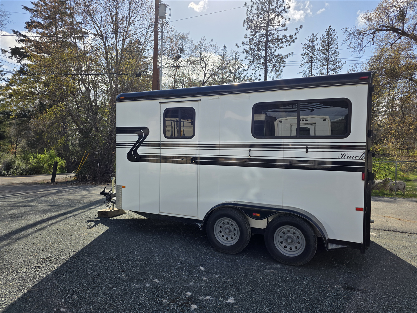 2011 Hawk Trailers AT-17-2 Bumper Pull Horse Trailer