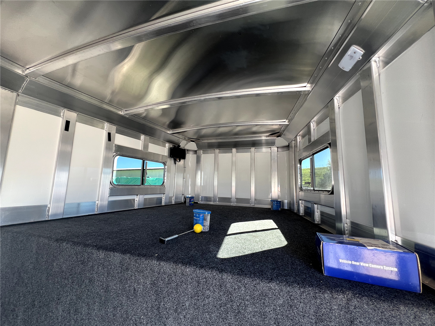 2023 4 Star Trailer Aluminum Polo Trailer - Image 12