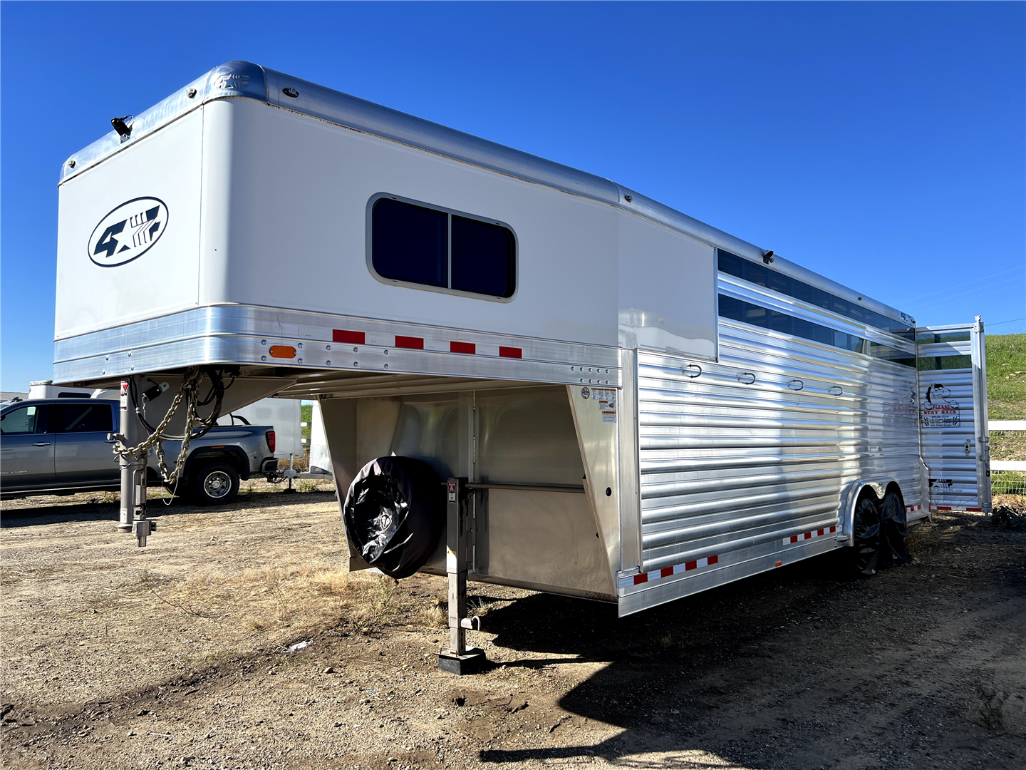 2023 4 Star Trailer Aluminum Polo Trailer - Image 4