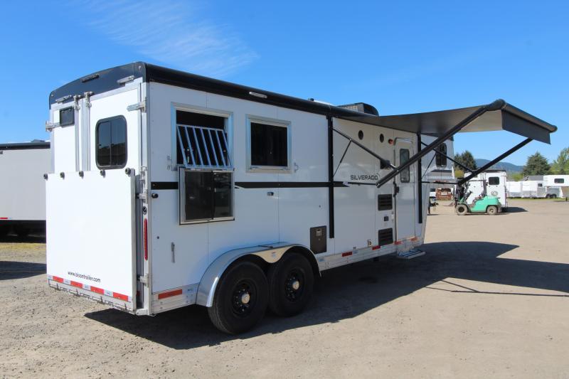 2025 Bison Silverado 7W 2 Horse Slant Load Gooseneck Trailer - Image 19