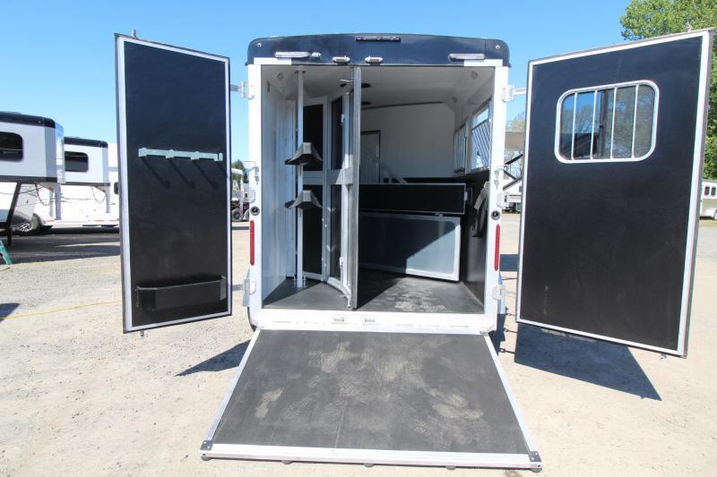 2025 Bison Silverado 7W 2 Horse Slant Load Gooseneck Trailer - Image 13