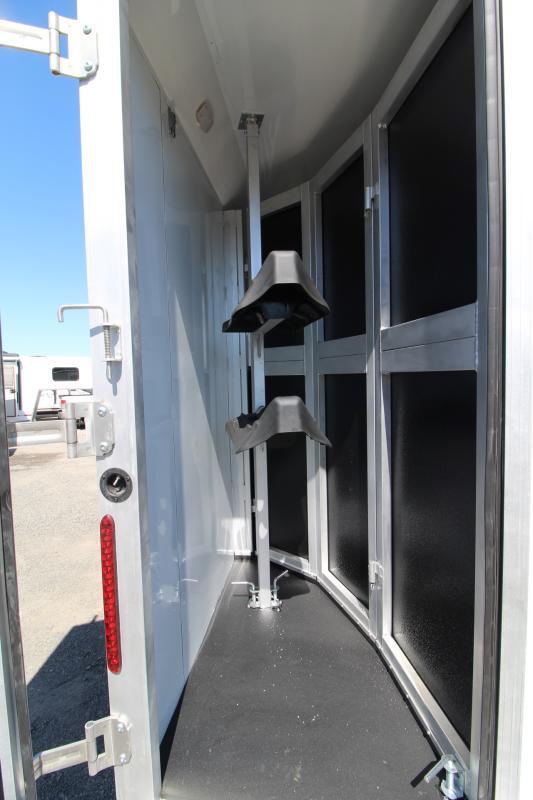 2025 Bison Silverado 7W 2 Horse Slant Load Gooseneck Trailer - Image 15